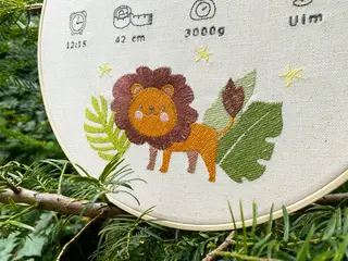 gesticktes-löwemotiv-4